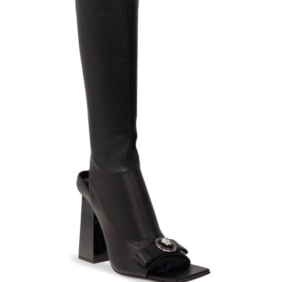 Elegant Black Women's Boots - Picture 1 of 9